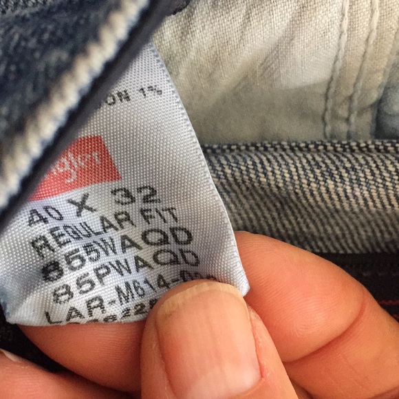 Wrangler jeans. - Picture 3 of 5